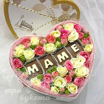 Подарок из роз ко Дню Матери