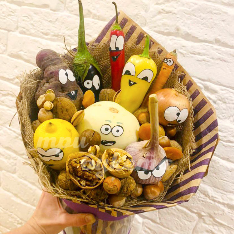 buket-semejstvo-ovoshhej-na-izolyacii